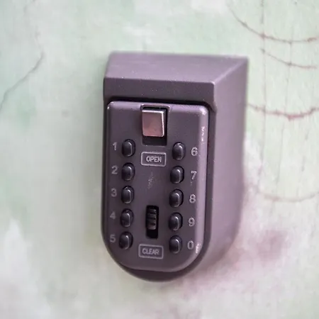 Bright & Spacious In Main Zone Apartment