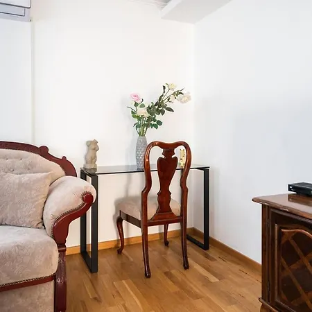 Bright & Spacious In Main Zone * Sarajevo