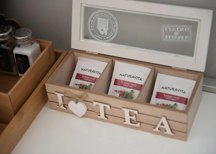 Bright & Spacious In Main Zone *